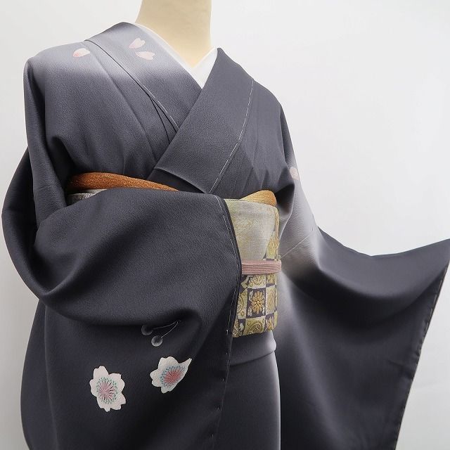 tomihisa 新品 桜×さくらんぼ モノトーン 着物 仕付け糸付 トールサイズ”上品な佇まいに愛らしさを添えるさくらんぼ”訪問着 6950