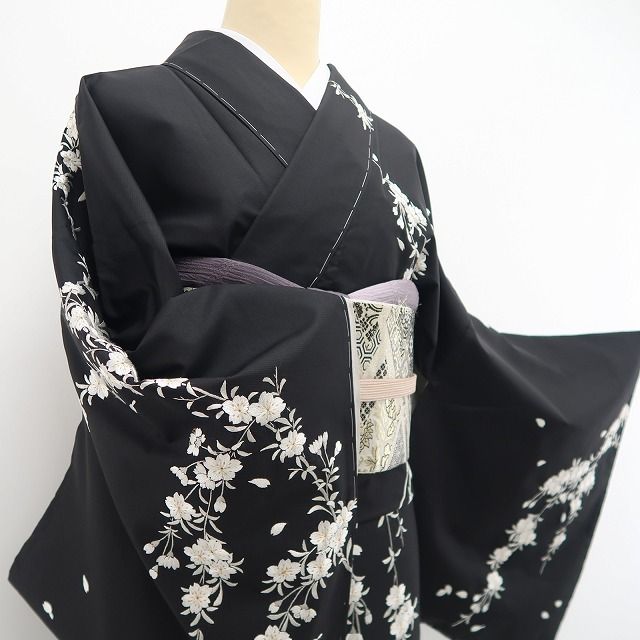 【美品・大島紬訪問着】総刺繍 桜 着物 正絹 仕付け糸付 トールサイズ tomihisa”刺繍で咲かせる気品の枝垂れ桜”9572