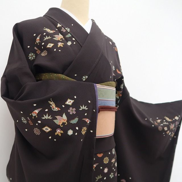 【新品・小紋】京友禅 宝尽くし 着物 正絹 仕付け糸付 トールサイズ tomihisa”近づくほど楽しい宝尽くしの遊び心”9717