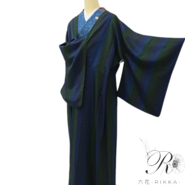 六花-RIKKA- 美品 正絹 染色作家 寺島利男 (株)一蔵謹製 縦暈し ボトルグリーン×ネービーブルーの粋! ロング丈 道中着 着物 A6150