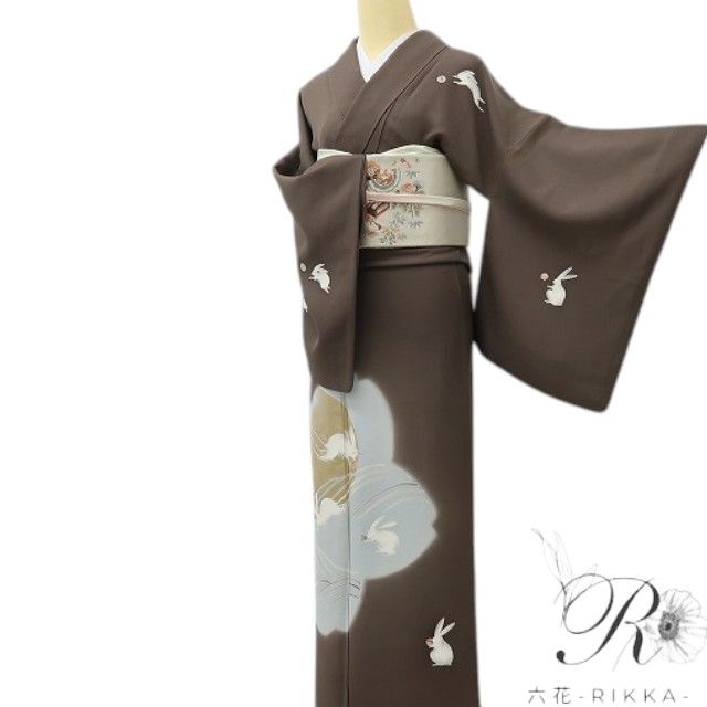 六花-RIKKA- 美品 正絹 兎 鞠 月 桜 月夜の物語を紡ぐ、ドラマチックな劇場! 訪問着 着物 A6160