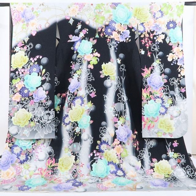 【中古】tomihisa 美品 vivifleurs 薔薇 刺繍 銀通し 着物 成人式 正絹 トールサイズ 振袖 4041