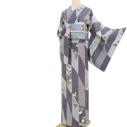 【中古】tomihisa 未着用 スワトウ刺繍 着物 正絹 仕付け糸付 付下げ 4229