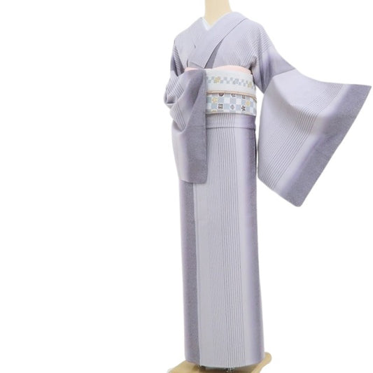 【中古】tomihisa 美品 文字文 縦縞 着物 正絹 仕付け糸付 トールサイズ お召 4438