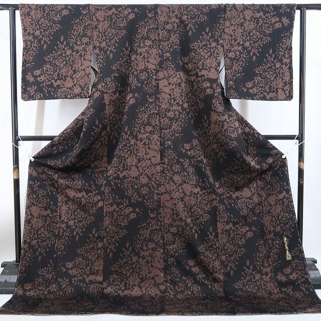 【新古品】tomihisa 新品 京友禅 未来才色 落款 薔薇 着物 正絹 仕付け糸付小紋 4735