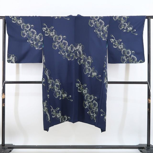 【新品】tomihisa 新品 印伝 胡蝶蘭 鳥獣戯画 お仕立て上がり品 着物 正絹 ロング丈 仕付け糸付 長羽織 4824