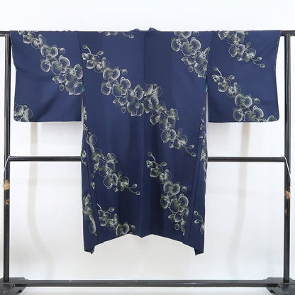 【新品】tomihisa 新品 印伝 胡蝶蘭 鳥獣戯画 お仕立て上がり品 着物 正絹 ロング丈 仕付け糸付 長羽織 4824
