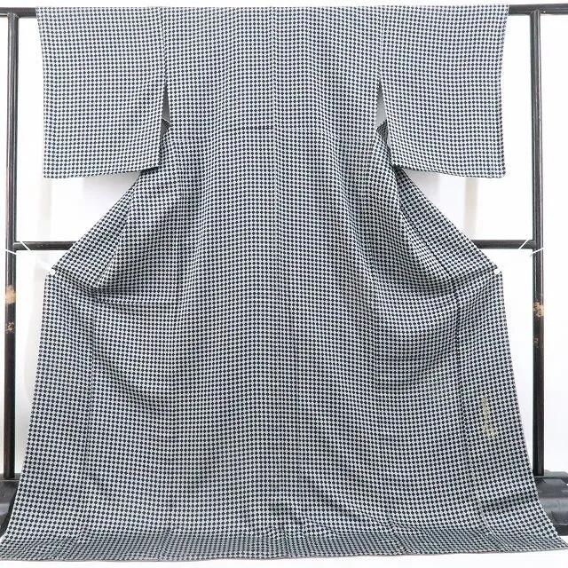 【新古品】tomihisa 新品 斉藤三才 落款 ダイヤ柄 着物 正絹 仕付け糸付 小紋 4852