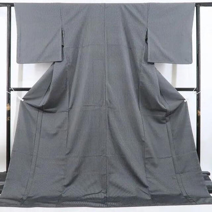 【新古品】tomihisa 新品 縦縞 モノトーン 着物 正絹 仕付け糸付 お召 4854