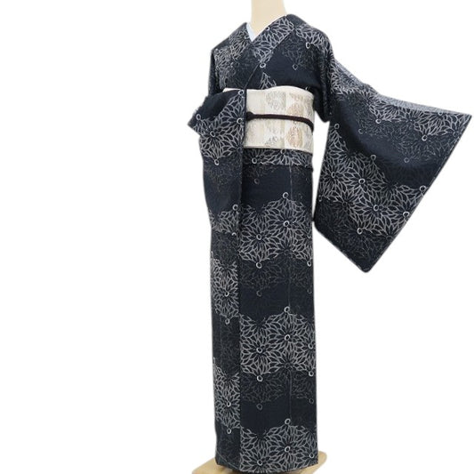 【新古品】tomihisa 新品 オーガンジー 菊 着物 正絹 仕付け糸付 お召 4877