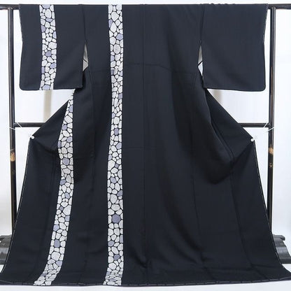 【新古品】tomihisa 新品 石畳 縦縞 着物 正絹 仕付け糸付 付下げ 4897