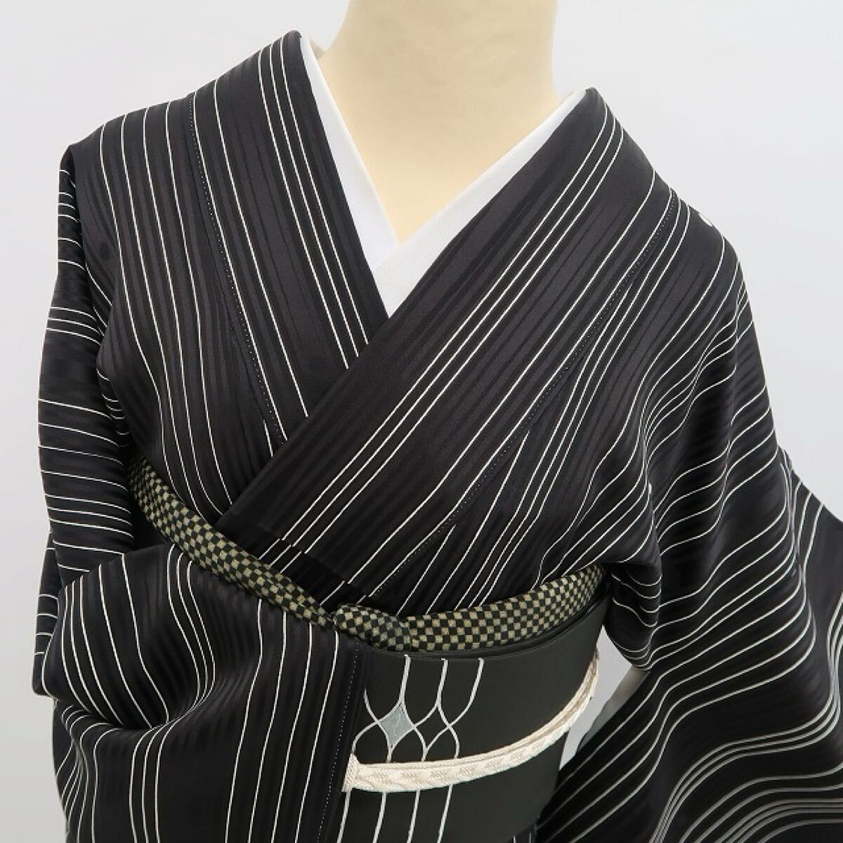 【新古品】tomihisa 新品 ドット×ストライプ 着物 正絹 仕付け糸付 小紋 5340
