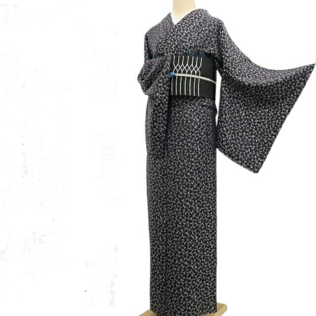 【新古品】tomihisa 新品 単衣 ヤマノオリジナル RyuAi 琉球藍泥染糸 唐草 着物 正絹 仕付け糸付 お召 6154