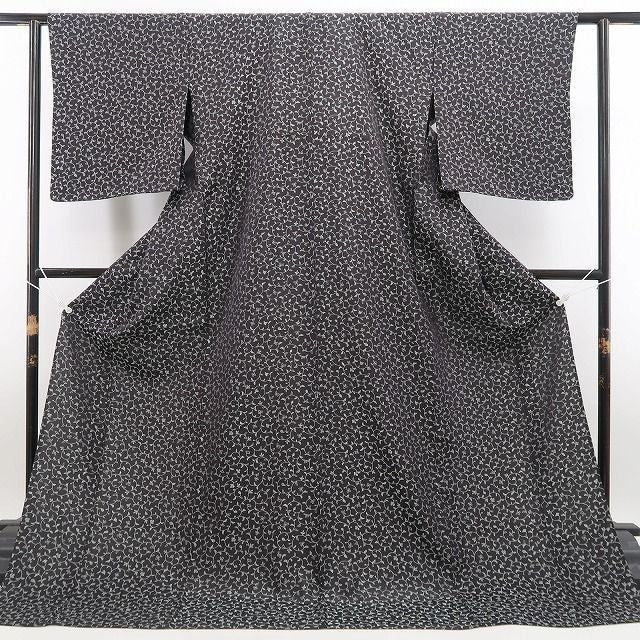 【新古品】tomihisa 新品 単衣 ヤマノオリジナル RyuAi 琉球藍泥染糸 唐草 着物 正絹 仕付け糸付 お召 6154