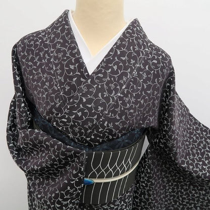 【新古品】tomihisa 新品 単衣 ヤマノオリジナル RyuAi 琉球藍泥染糸 唐草 着物 正絹 仕付け糸付 お召 6154