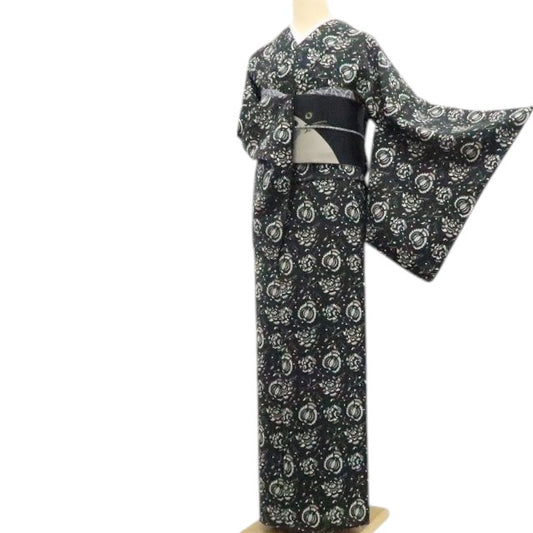 【新品】tomihisa 新品 SOULEIADO セオアルファ お仕立て上がり品 洗える夏着物 仕付け糸付 小紋 浴衣 6345
