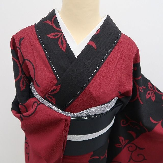 【新古品】tomihisa 新品 単衣 唐草 着物 正絹 仕付け糸付 ワイドサイズ 小紋 6611