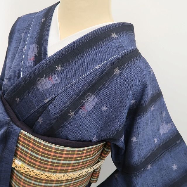 【新古品】tomihisa 新品 単衣 奥順謹製 はたおり娘 猫×星 着物 仕付け糸付 証紙付 結城紬 6615