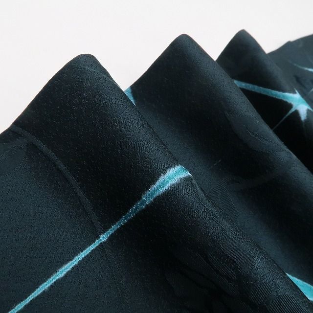 【新古品】tomihisa 新品 単衣 BANKAN 光蔵の世界 一刀彫 暈し 着物 正絹 仕付け糸付 小紋 6640