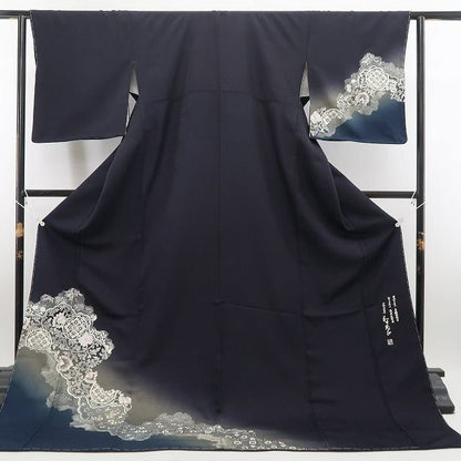 tomihisa 新品 金彩友禅作家 和田光正 落款 唐花 着物 正絹 仕付け糸付 トールサイズ”紫黒に浮かぶ金彩の煌めき”訪問着 6916