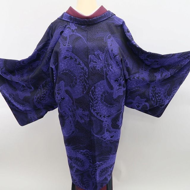 tomihisa 新品 お仕立て上がり品 龍 ドラゴン 着物“異彩を放って視線を釘付け！”仕付け糸付 ロング丈 お召地 長羽織 6959