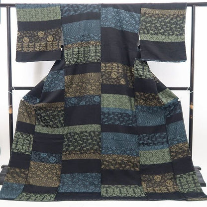 【新古品】tomihisa 新品 寄せ柄 着物 正絹 仕付け糸付 お召 7341