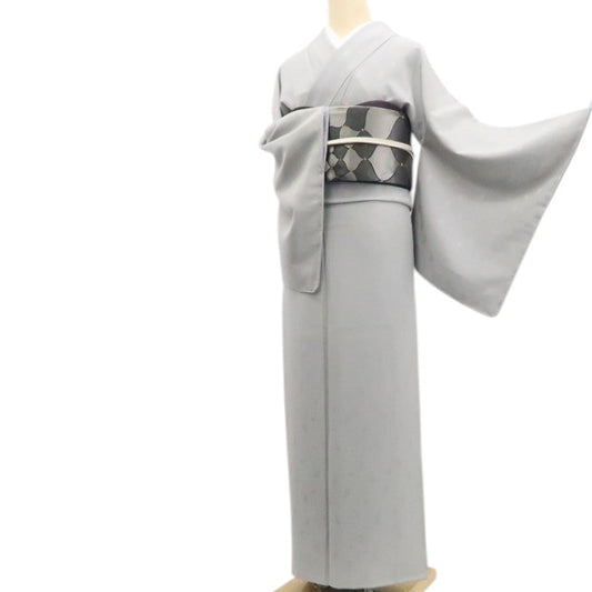 【中古】tomihisa 未着用 着物 正絹 仕付け糸付 色無地 7402