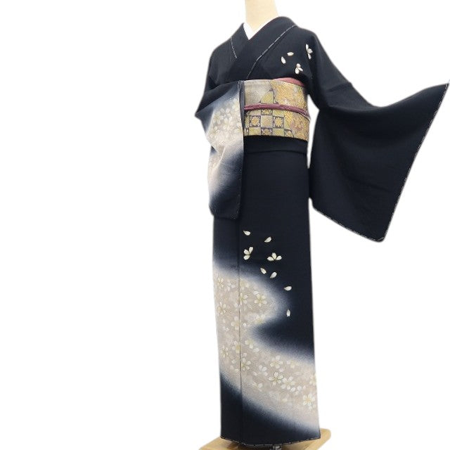 【新古品】tomihisa 新品 桜 モノトーン 着物 正絹 仕付け糸付 訪問着 7438