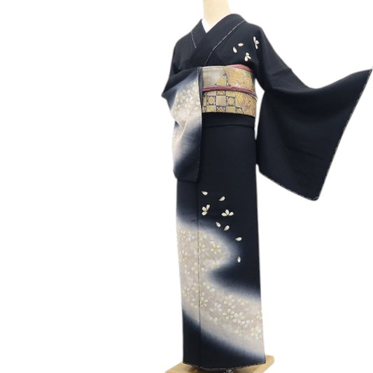 【新古品】tomihisa 新品 桜 モノトーン 着物 正絹 仕付け糸付 訪問着 7438