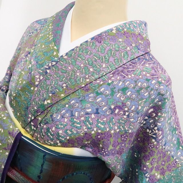 【新古品】tomihisa 新品 宝尽くし 金通し 松竹梅 桜 着物 正絹 仕付け糸付 小紋7441