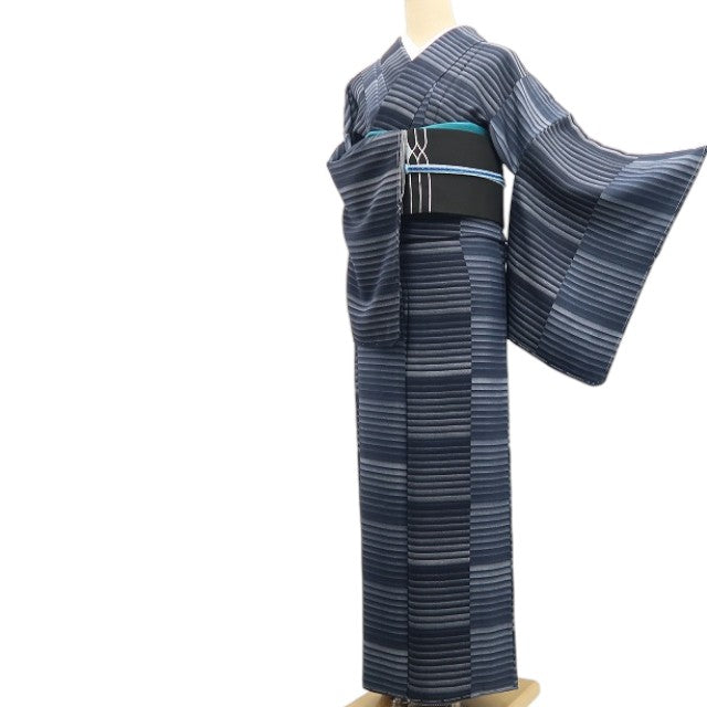【新古品】tomihisa 新品 横縞 市松 着物 正絹 仕付け糸付 小紋 7483