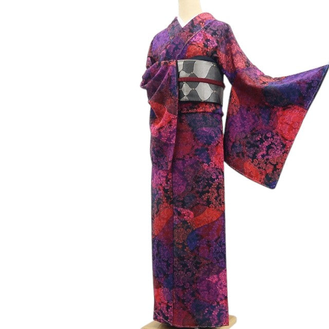 【新古品】tomihisa 新品 前田仁仙 落款 更紗 着物 正絹 仕付け糸付トールサイズ 小紋 7547