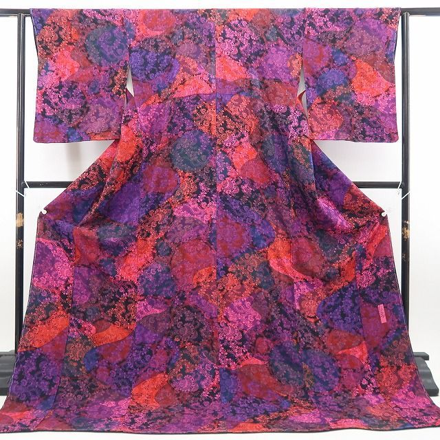 【新古品】tomihisa 新品 前田仁仙 落款 更紗 着物 正絹 仕付け糸付トールサイズ 小紋 7547