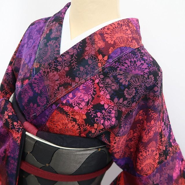 【新古品】tomihisa 新品 前田仁仙 落款 更紗 着物 正絹 仕付け糸付トールサイズ 小紋 7547