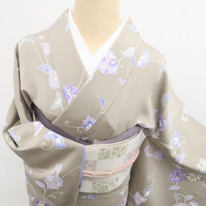 【新古品】tomihisa 新品 伊勢丹謹製 唐花 着物 正絹 仕付け糸付 小紋 7556