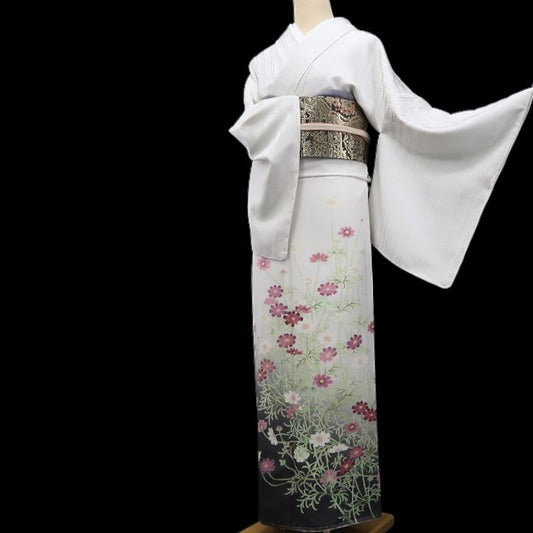 【新品】tomihisa 新品 秀美謹製 秋桜 コスモス お仕立て上がり品 着物 仕付け糸付 訪問着 7561