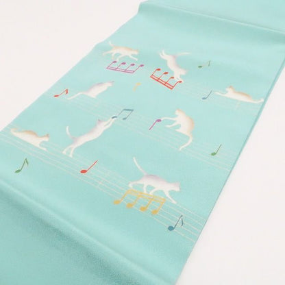 【中古】tomihisa 美品 秀美謹製 猫 着物 正絹 額縁仕立て 開きなごや帯 7576