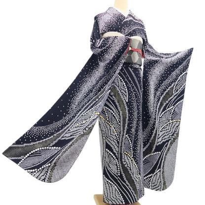 【中古】tomihisa 美品 絞り 金駒刺繍 モノトーン 着物 正絹 トール・ワイドサイズ 成人式 振袖 7601