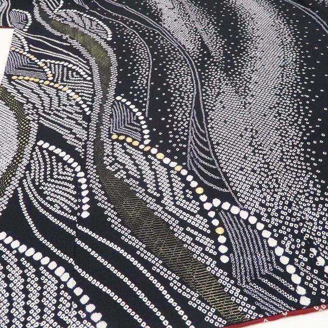【中古】tomihisa 美品 絞り 金駒刺繍 モノトーン 着物 正絹 トール・ワイドサイズ 成人式 振袖 7601