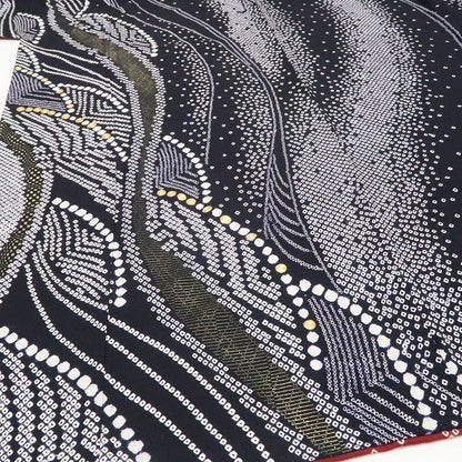 【中古】tomihisa 美品 絞り 金駒刺繍 モノトーン 着物 正絹 トール・ワイドサイズ 成人式 振袖 7601