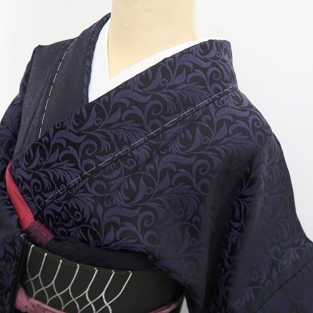 【新古品】tomihisa 新品 唐草 着物 正絹 仕付け糸付 ワイドサイズ お召 7615