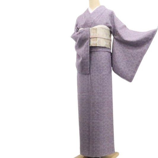 【新古品】tomihisa 新品 京無地染 花唐草 着物正絹 仕付け糸付 色無地 7657
