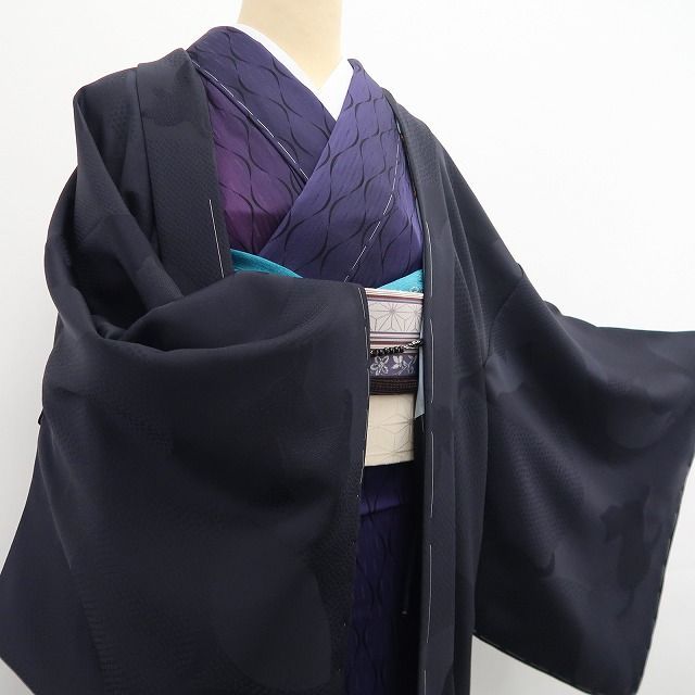【新品】tomihisa 新品 お仕立て上がり品 猫 着物 正絹 仕付け糸付 ロング丈 無地染 長羽織7675