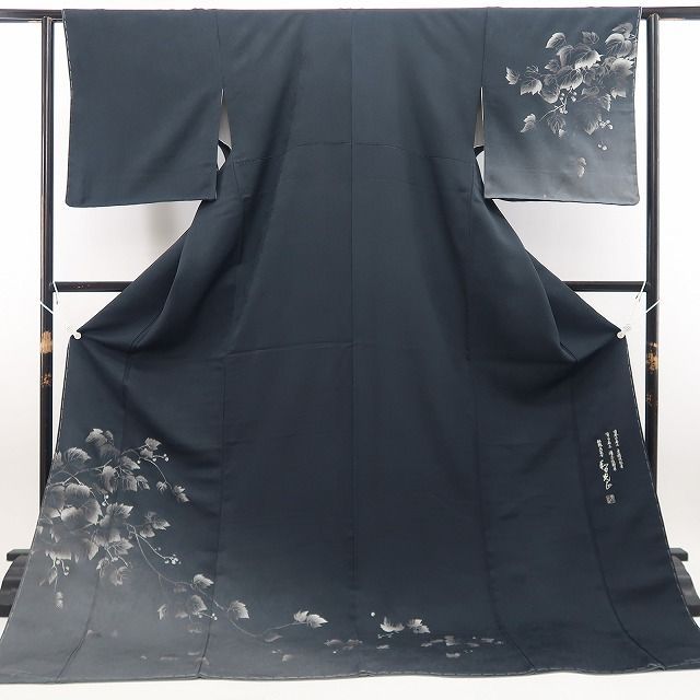 【新古品】tomihisa 新品 金彩友禅 和田光正 落款 蔦 着物 正絹 仕付け糸付 訪問着 7708