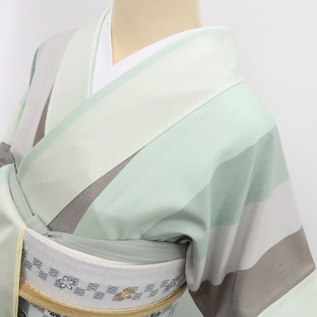 【新古品】tomihisa 新品 縦縞 着物 正絹 仕付け糸付 紬 7713