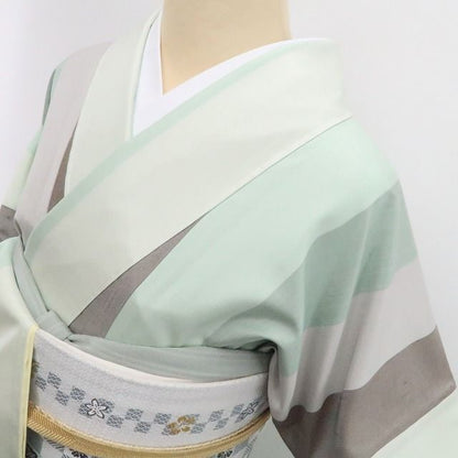 【新古品】tomihisa 新品 縦縞 着物 正絹 仕付け糸付 紬 7713