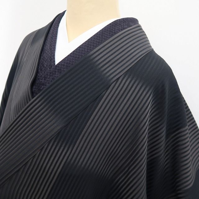 【新古品】tomihisa 新品 縦縞×市松 モノトーン 着物 正絹 仕付け糸付 ロング丈 道中着 7718