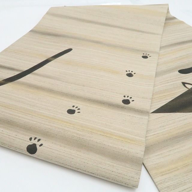【中古】tomihisa 美品 日本画家 高橋威至 落款 猫 着物 正絹 袋帯 7724