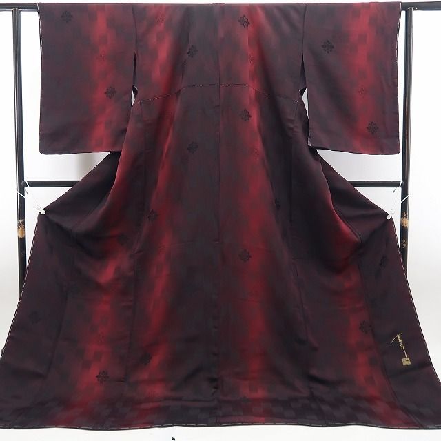 【新古品】tomihisa 新品 やまと誂製 齋藤上太郎 落款 縦暈し 着物 正絹 仕付け糸付 小紋 7736