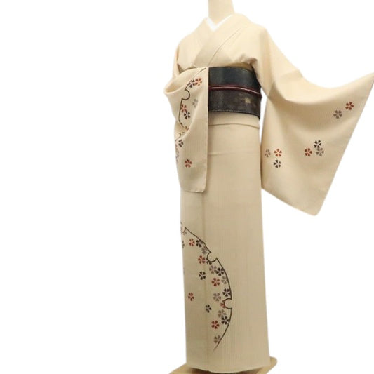 【新古品】tomihisa　新品 斉藤上太郎 落款 桜×雪輪 着物 正絹 仕付け糸付　付下げ 7767